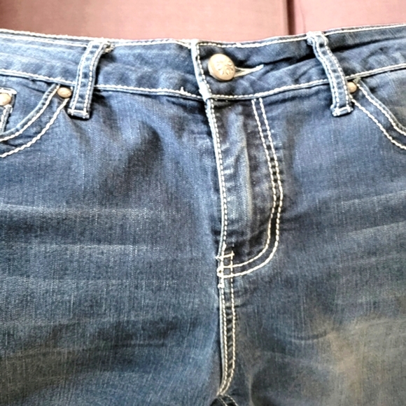 💓 A.N.A Size 12 Embellished shorts - Picture 7 of 7